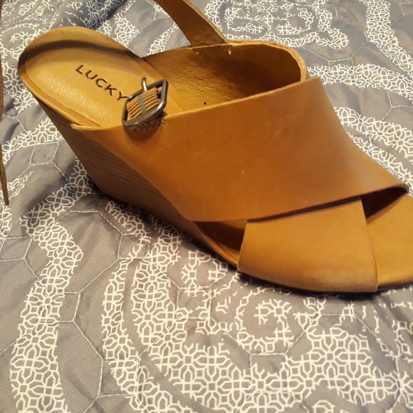 Shoes - Picture 5 of 5